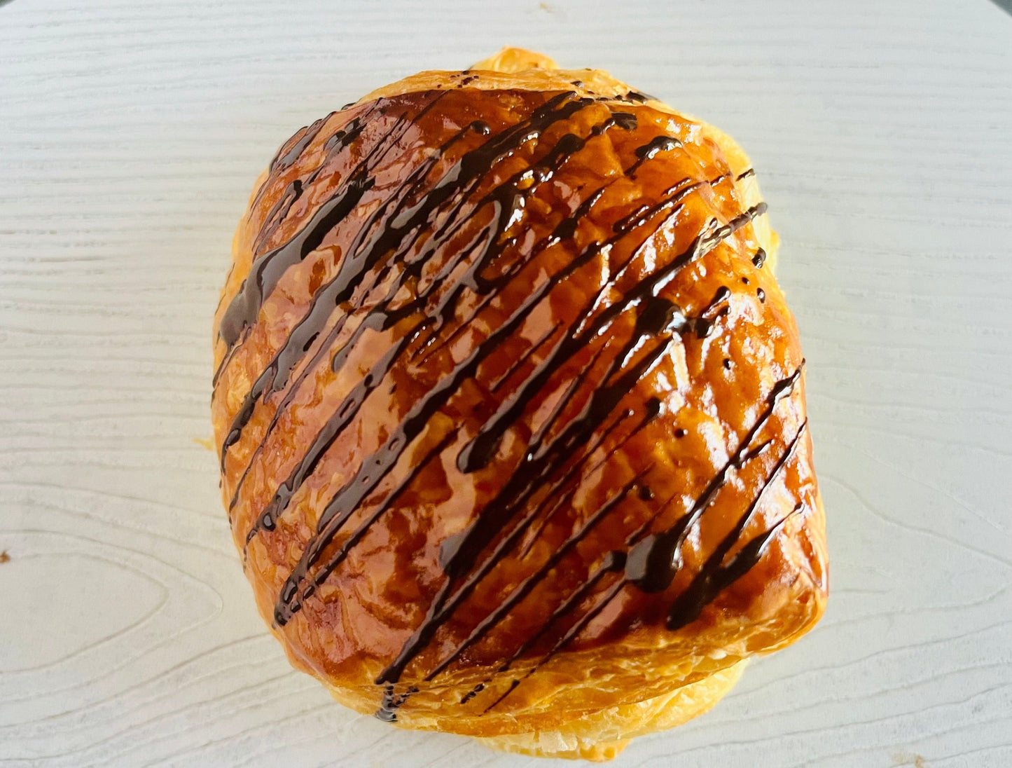 Chocolate Croissant (quantity discount)